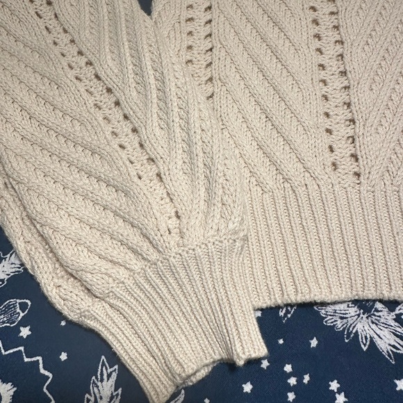 Mock neck sweater - Picture 10 of 13